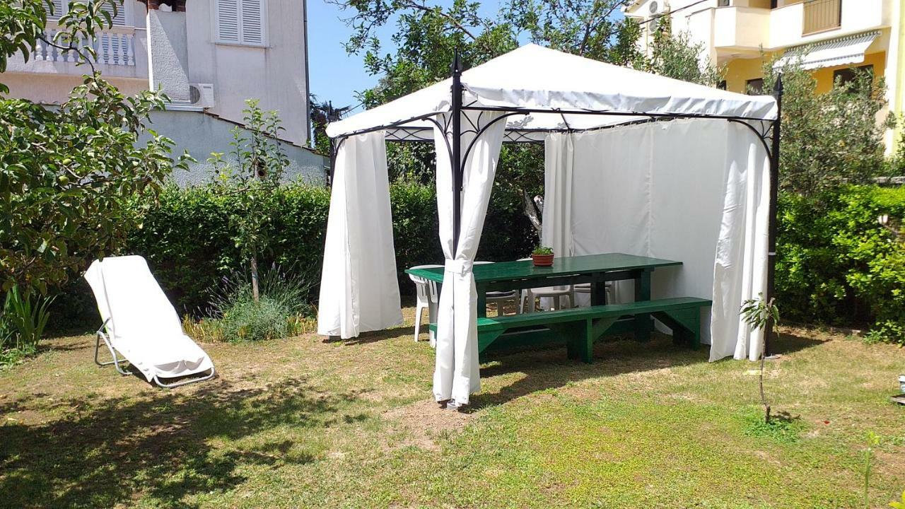 Apartment Manda Ζαντάρ Εξωτερικό φωτογραφία